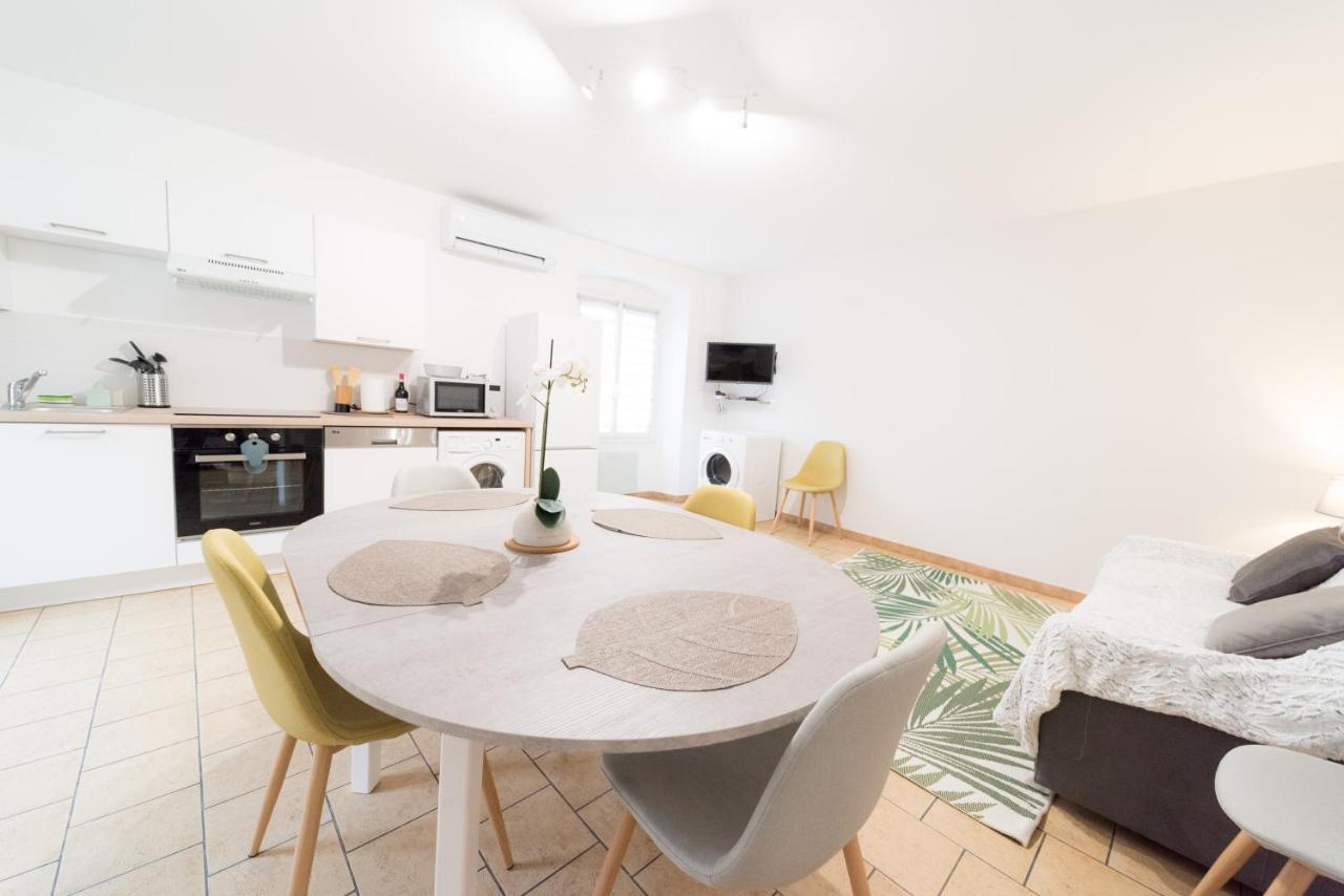 Appartement Ravissant Triplex et Duplex au Centre de Pont St Esprit Extérieur photo