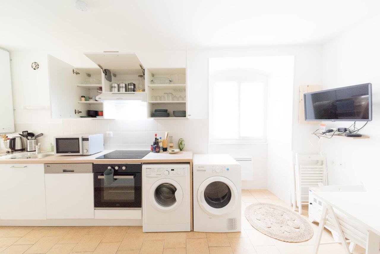 Appartement Ravissant Triplex et Duplex au Centre de Pont St Esprit Extérieur photo